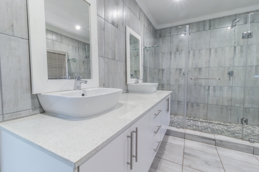 3 Bedroom Property for Sale in Ifafi North West